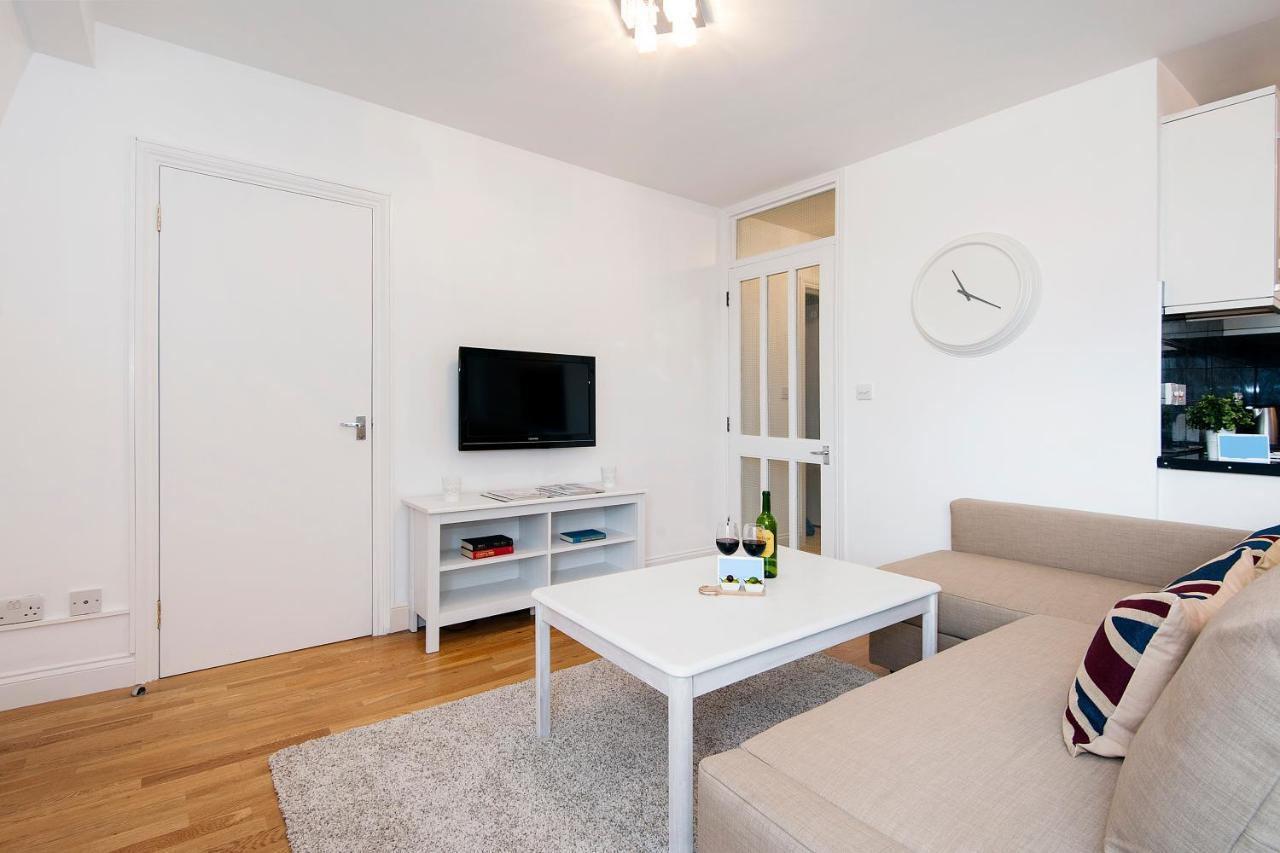Superior One-Bedroom Apartment Balcony