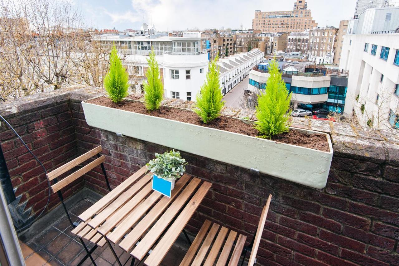 Superior One-Bedroom Apartment Balcony